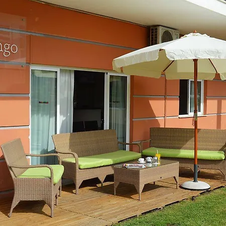 Urban Flamingo Apartahotel