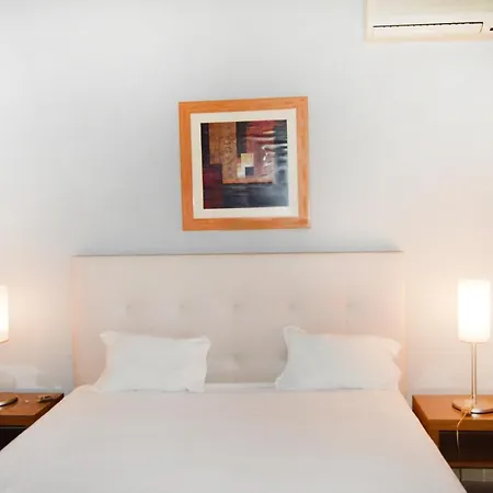 Apartahotel Urban Flamingo 3*