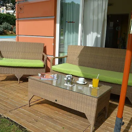 Urban Flamingo Aparthotel 3*